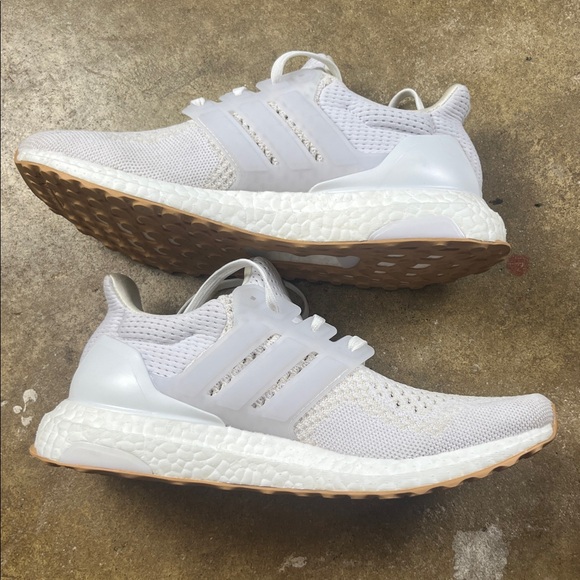 Adidas white ultraboost 1.0 with gum soles
Size: 7.5 - Picture 3 of 13